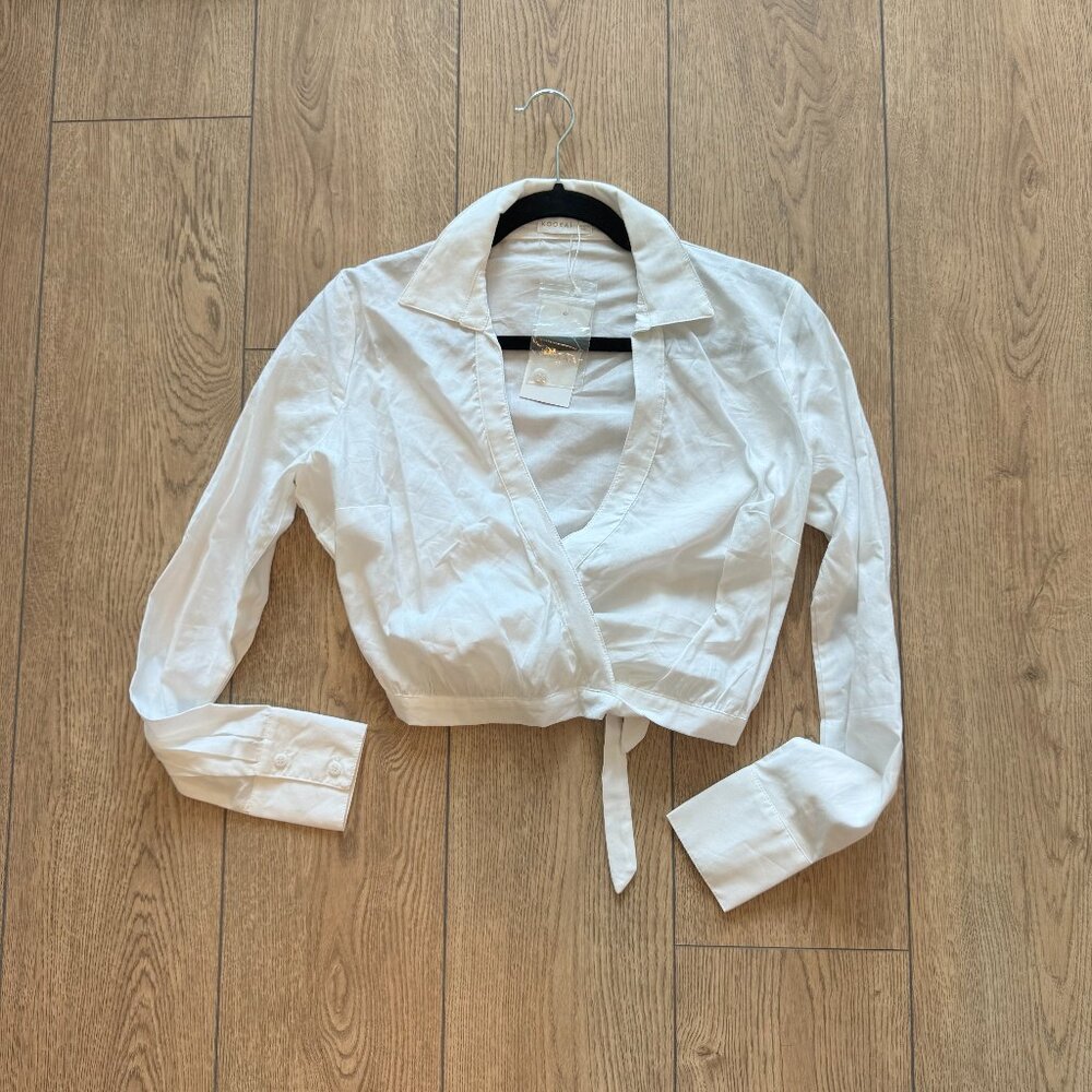 KOOKAI Cropped, Tie Long-Sleeve Top